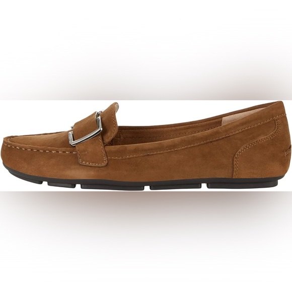 Calvin Klein - Picture 3 of 3